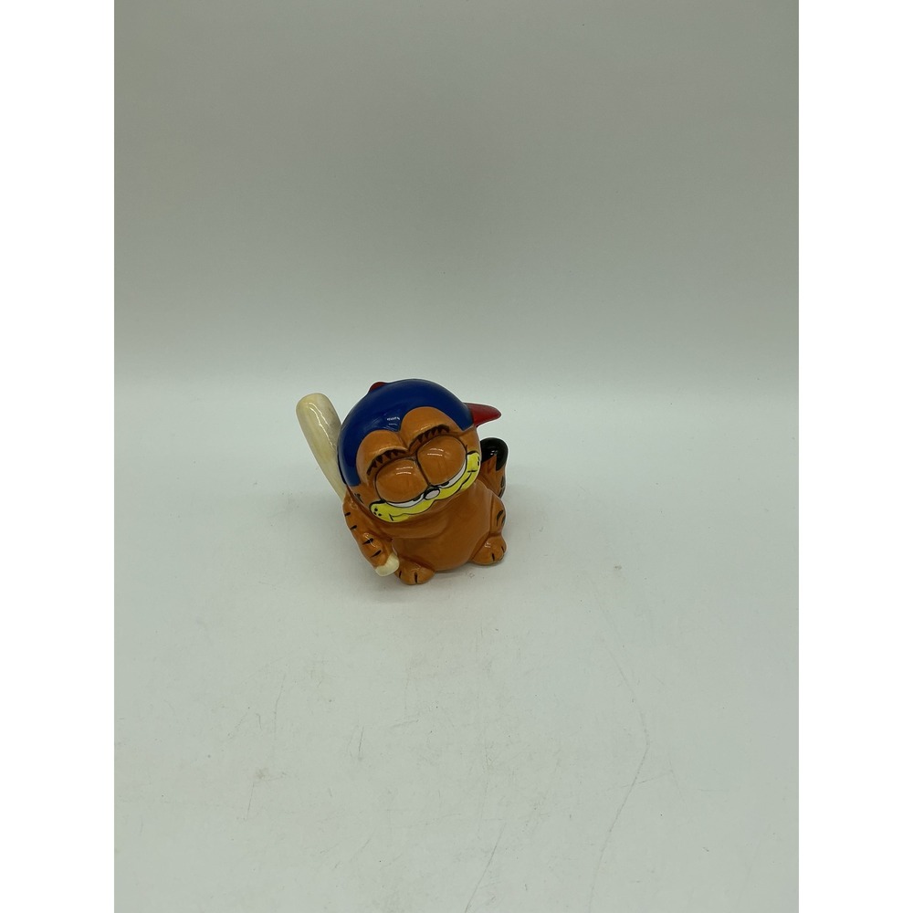 Vintage 1981 Enesco Garfield Baseball Player Ceramic Figurine Blue Hat Bat 3"